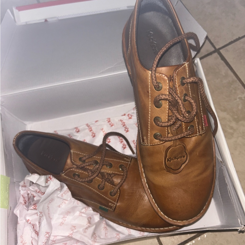Kickers Brown Leather Oxfords with Intricate Design
